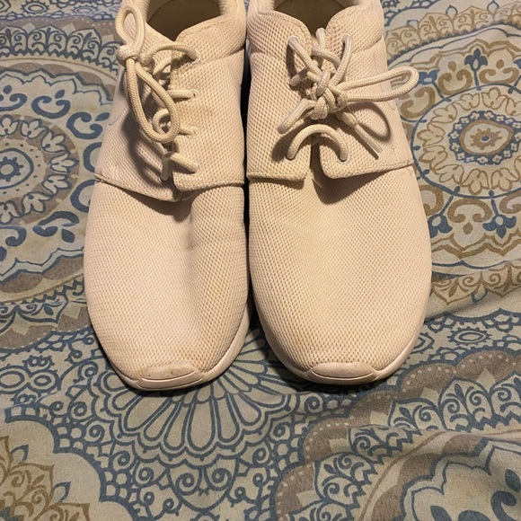 Nike Sneakers - Picture 5 of 5